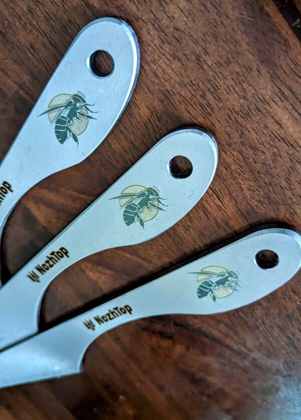 Hornet L No-Spin Throwing Knife – 300mm (12in), 270g, 6mm Thick, Carbon Steel, Stonewash by NozhTop – Image 3